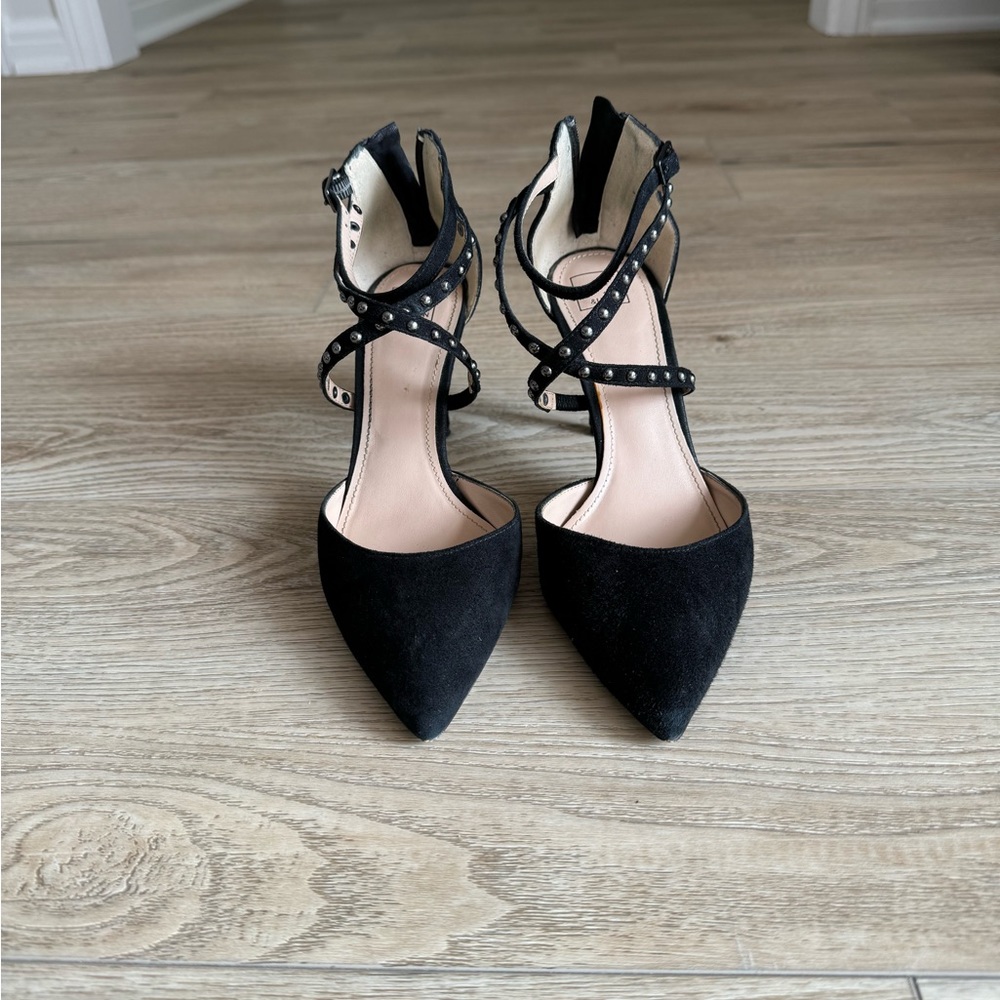 14th & Union black studded heels